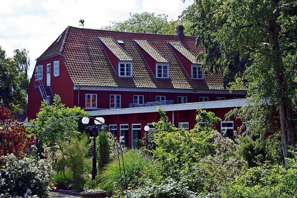 Hotel Aerohus Ærøskøbing Exteriör bild