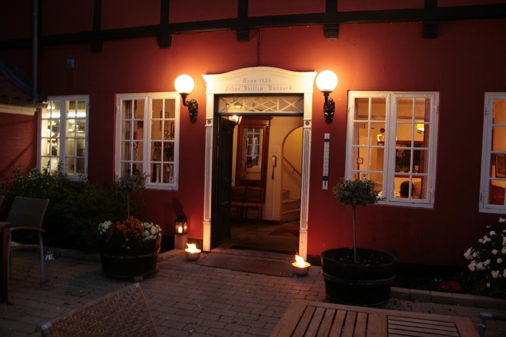 Hotel Aerohus Ærøskøbing Exteriör bild